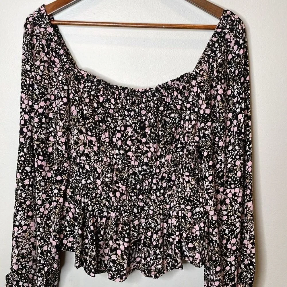 J. Crew Puff-sleeve drapey crepe top in fall garden floral Size Small